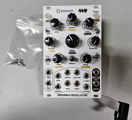4MS ENSEMBLE OSCILLATOR
